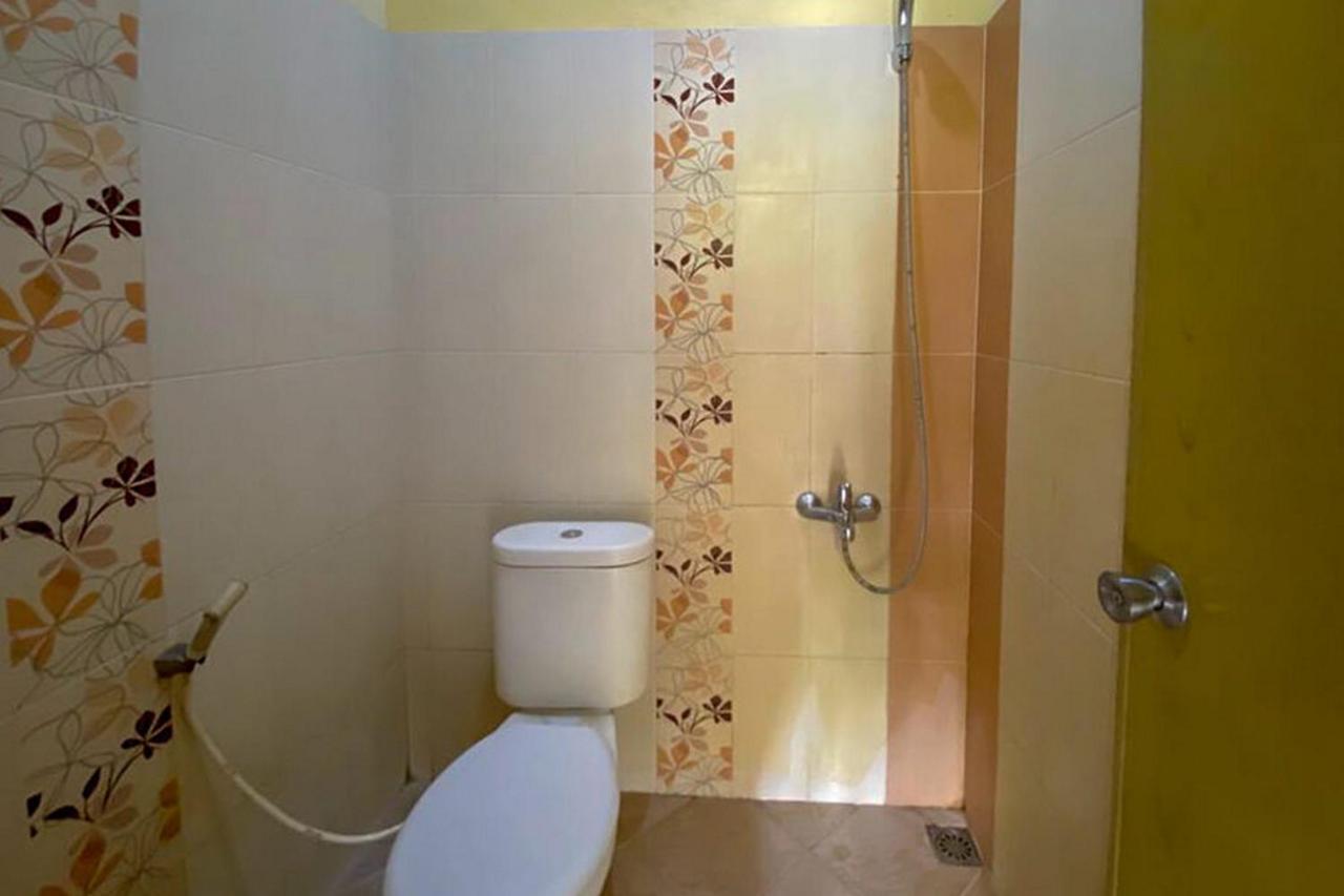 Rama Shinta Homestay Near Gembira Loka Zoo Redpartner Yogyakarta Exterior photo